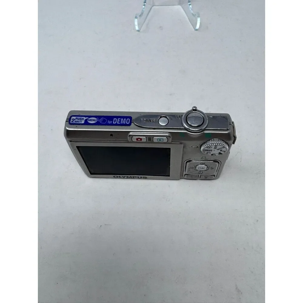Olympus FE-230 7.1MP Digital Camera - PARTS ONLY